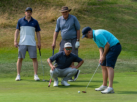 golfer on green